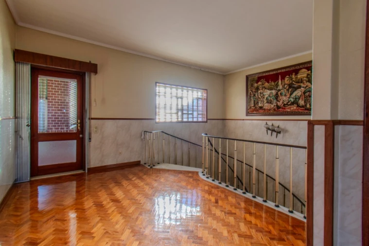 Moradia T4 para Venda em Fânzeres e São Pedro da Cova Foto 14