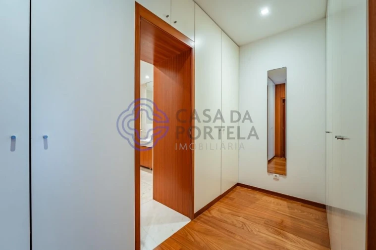 Apartamento T3 para Venda em Arcozelo Foto 22