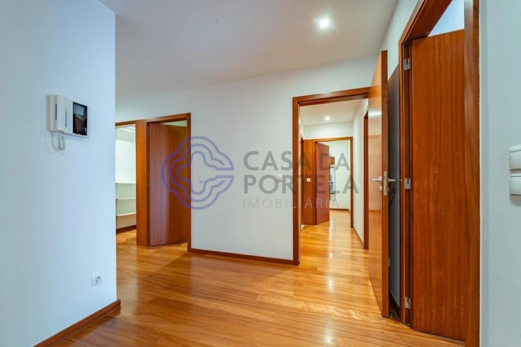 Apartamento T3 para Venda em Arcozelo Foto 12