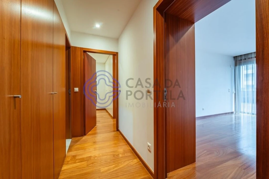 Apartamento T3 para Venda em Arcozelo Foto 16