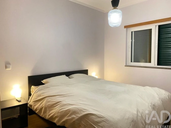 Apartamento T3 para Venda em Quelfes Foto 14