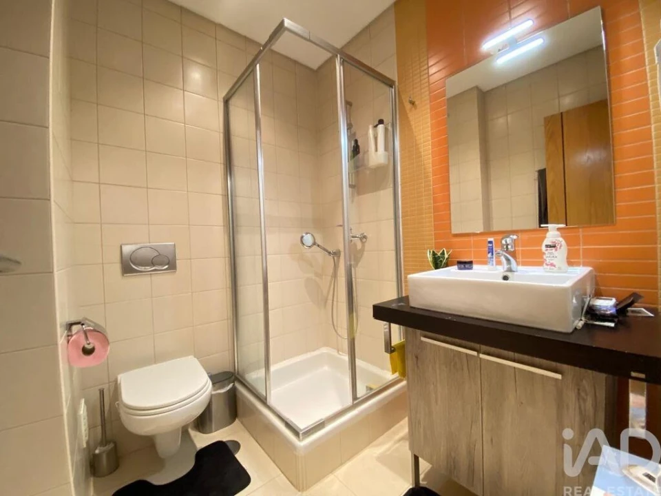 Apartamento T3 para Venda em Quelfes Foto 16