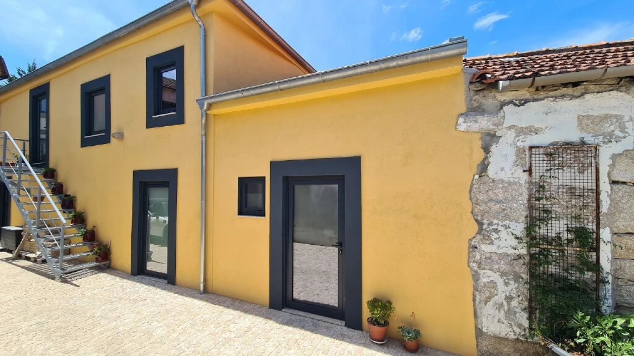 Moradia T4 para Venda em Campanhã Foto 1