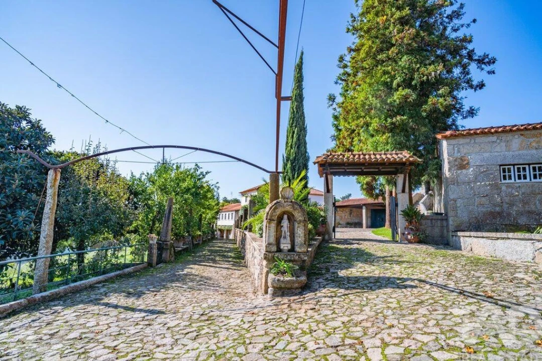 Quinta T8 para Venda em Manhente Foto 34