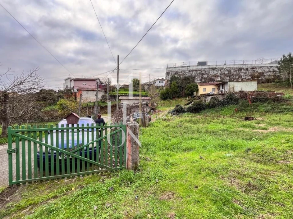 Moradia T3 para Venda em Recarei Foto 5