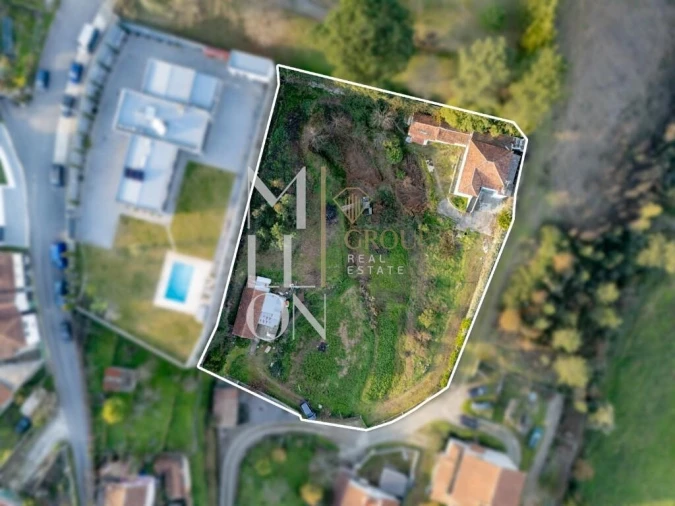 Moradia T3 para Venda em Recarei Foto 4