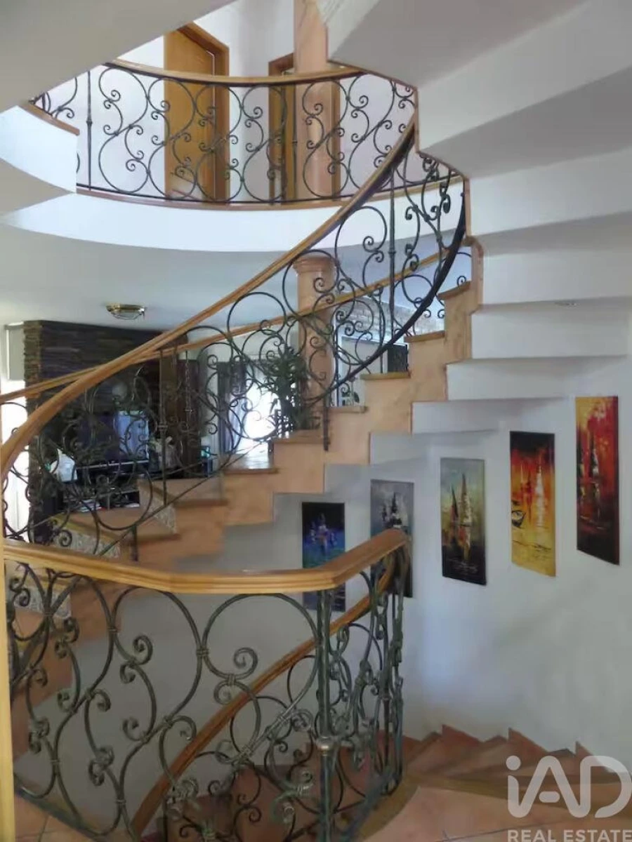 Moradia T4 para Arrendamento em Olhão Foto 7