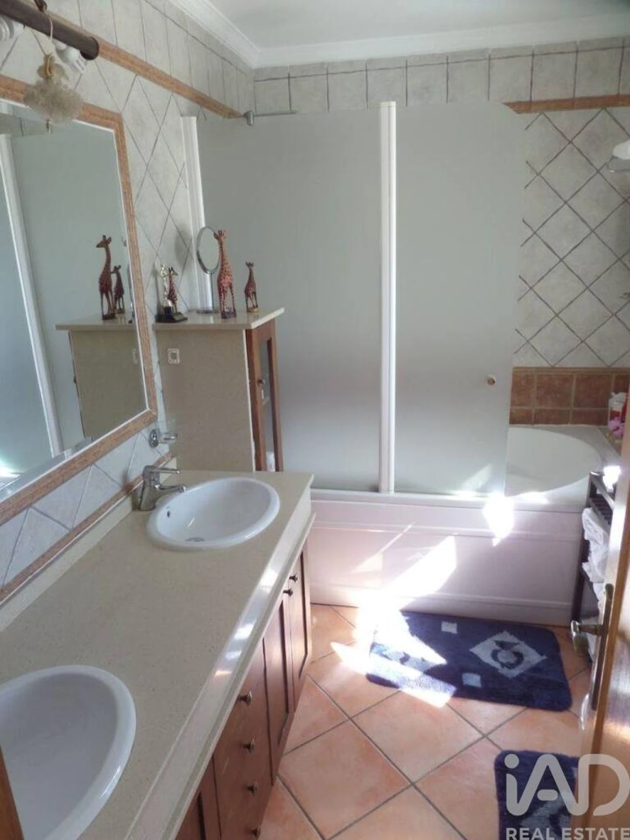 Moradia T4 para Arrendamento em Olhão Foto 18