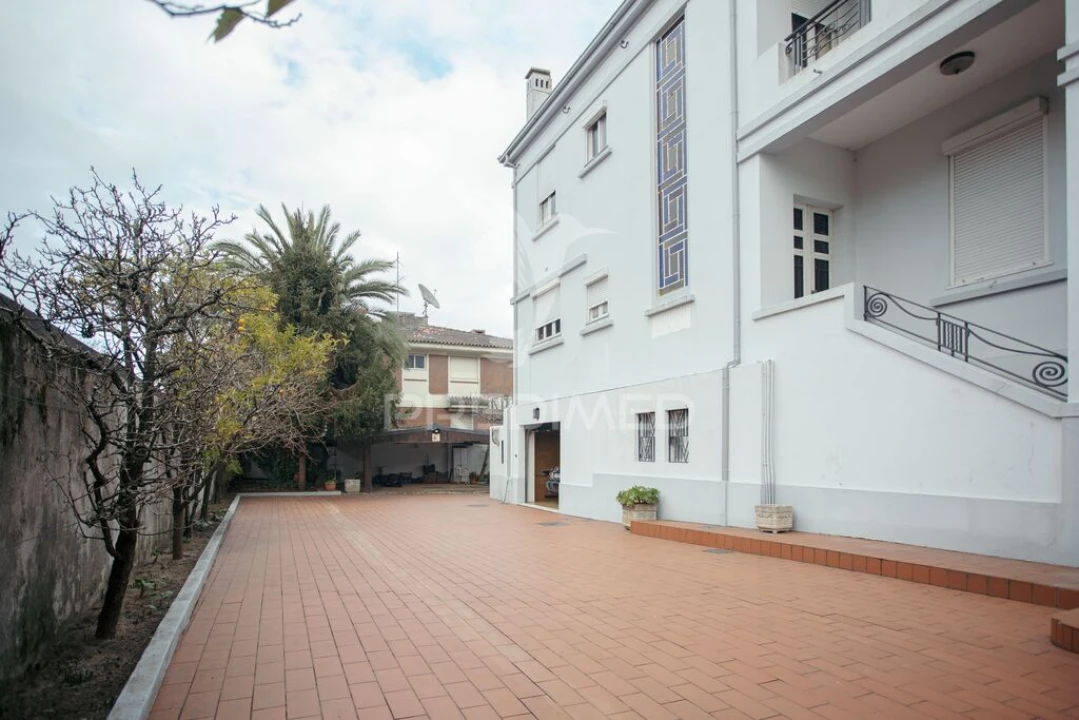 Moradia T5 para Venda em Campanhã Foto 4