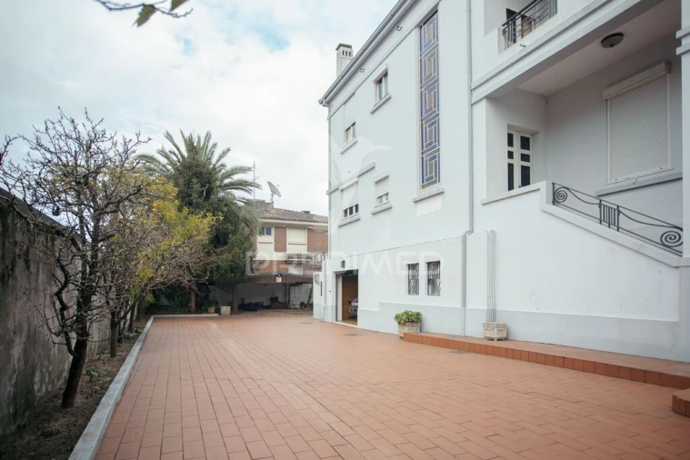 Moradia T5 para Venda em Campanhã Foto 4