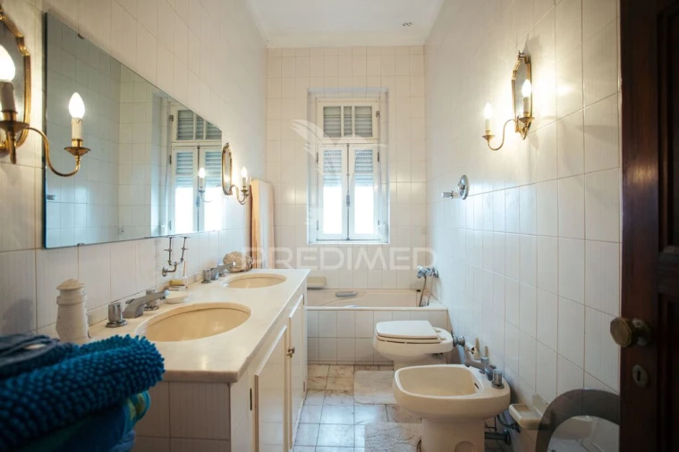 Moradia T5 para Venda em Campanhã Foto 13