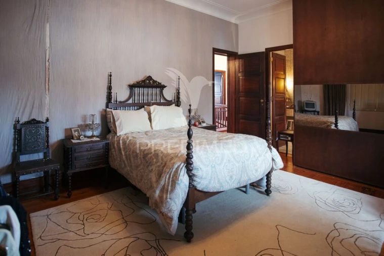 Moradia T5 para Venda em Campanhã Foto 11