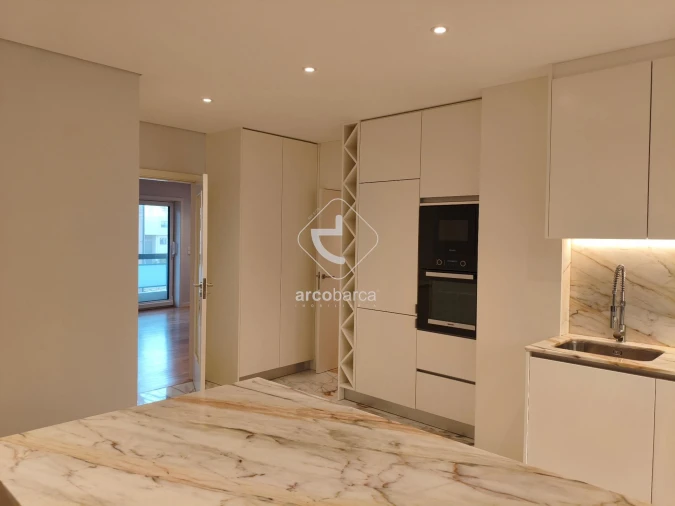 Apartamento T3 para Venda em Aldoar, Foz do Douro e Nevogilde Foto 4