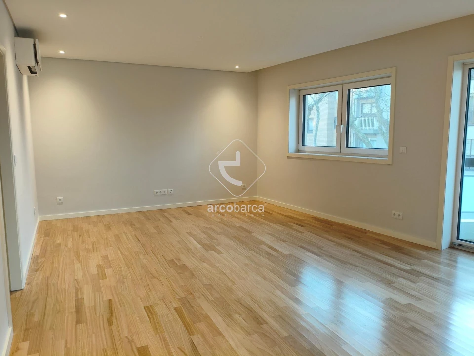 Apartamento T3 para Venda em Aldoar, Foz do Douro e Nevogilde Foto 5