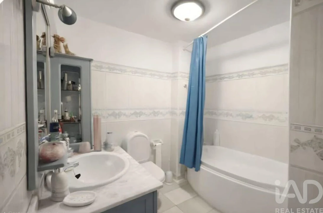 Apartamento T3 para Venda em Quelfes Foto 8