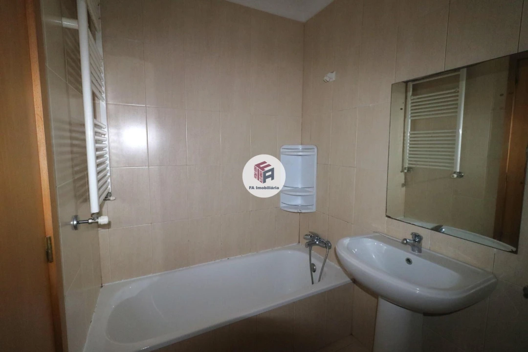 Apartamento T3 para Venda em São Mamede de Infesta e Senhora da Hora Foto 11