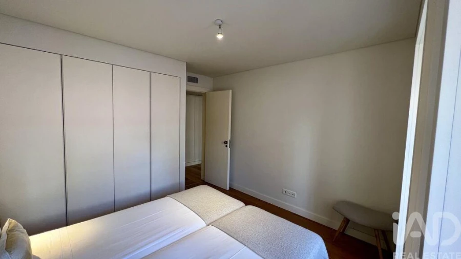 Apartamento T2 para Arrendamento em Santa Maria Maior Foto 13