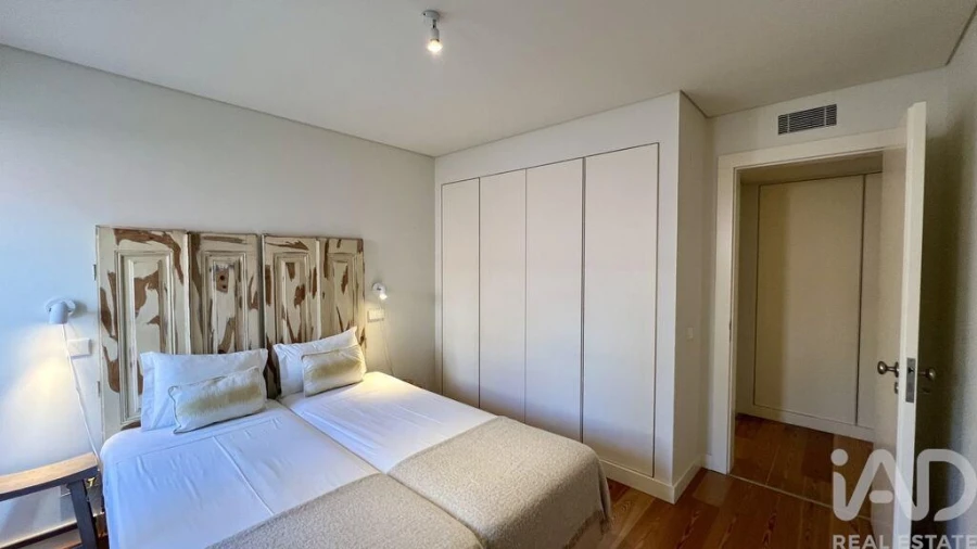 Apartamento T2 para Arrendamento em Santa Maria Maior Foto 11