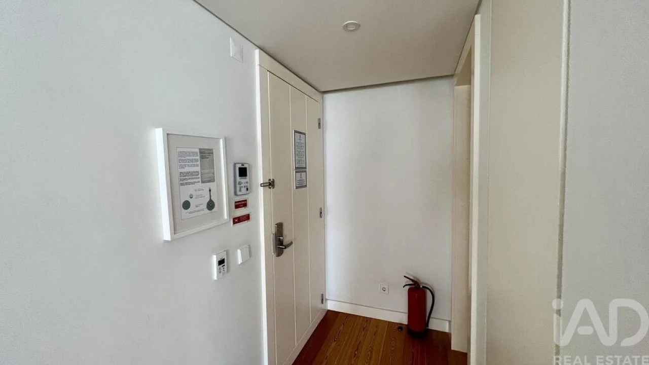 Apartamento T2 para Arrendamento em Santa Maria Maior Foto 26