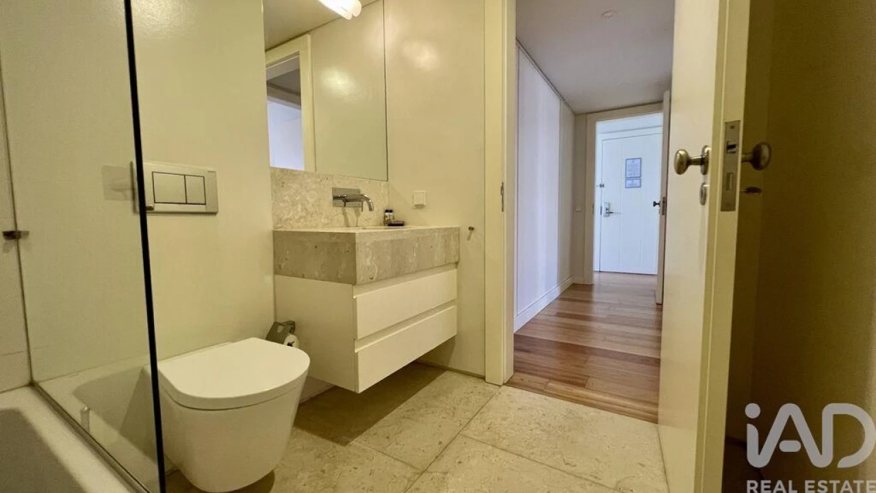 Apartamento T2 para Arrendamento em Santa Maria Maior Foto 19