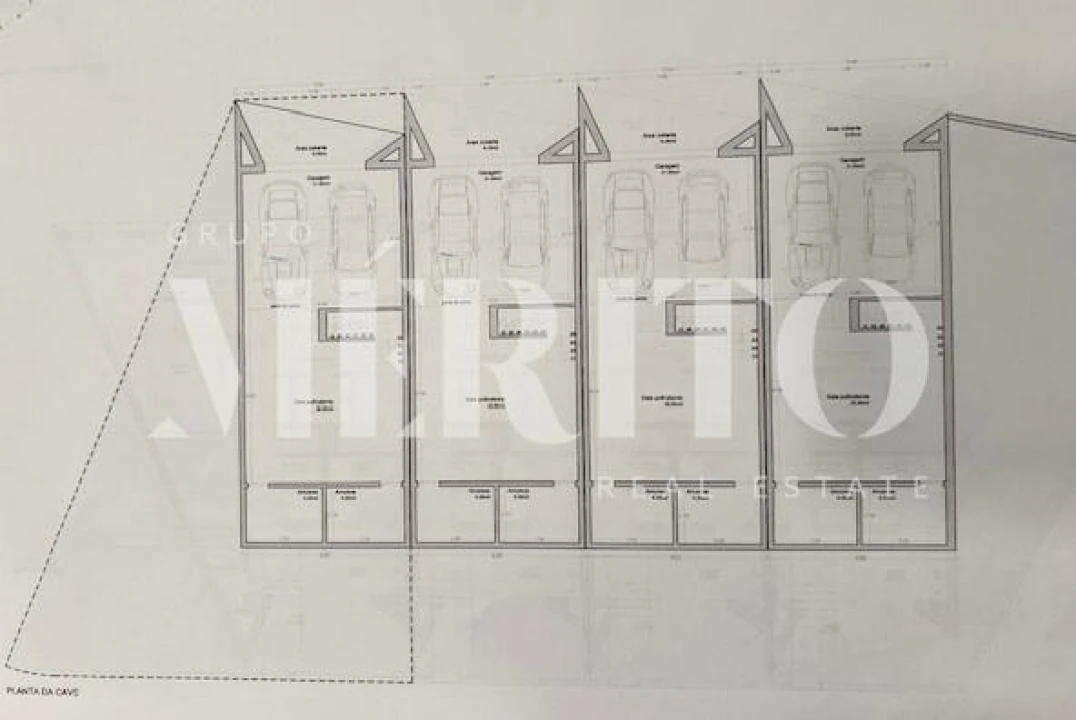 Moradia T3 para Venda em Urgezes Foto 13