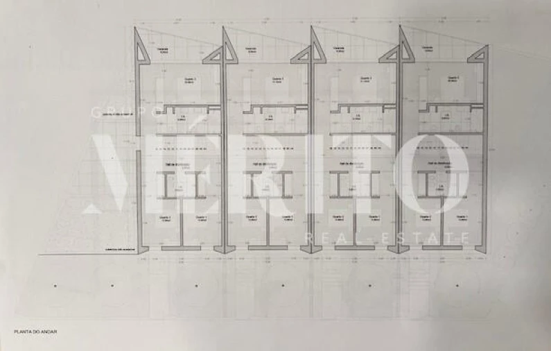 Moradia T3 para Venda em Urgezes Foto 12