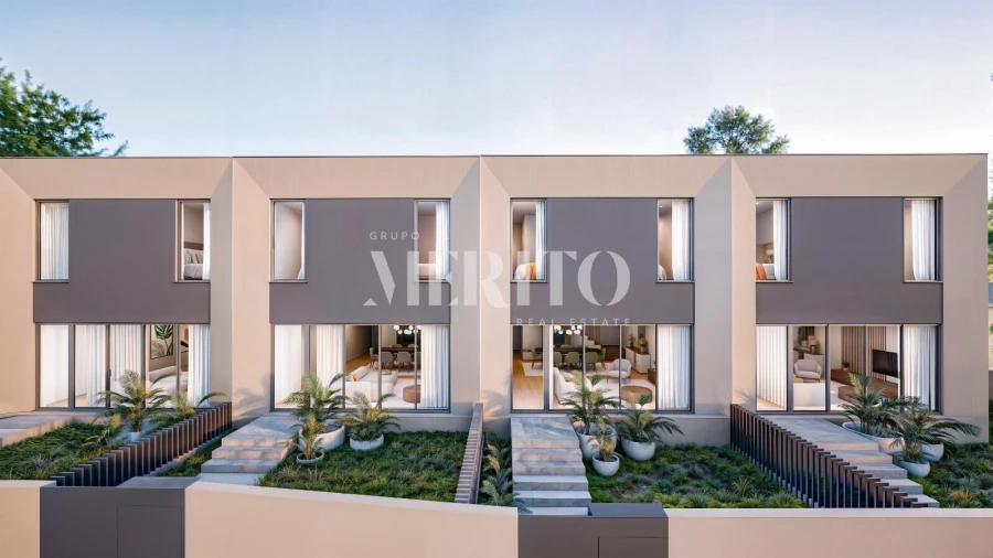 Moradia T3 para Venda em Urgezes Foto 6