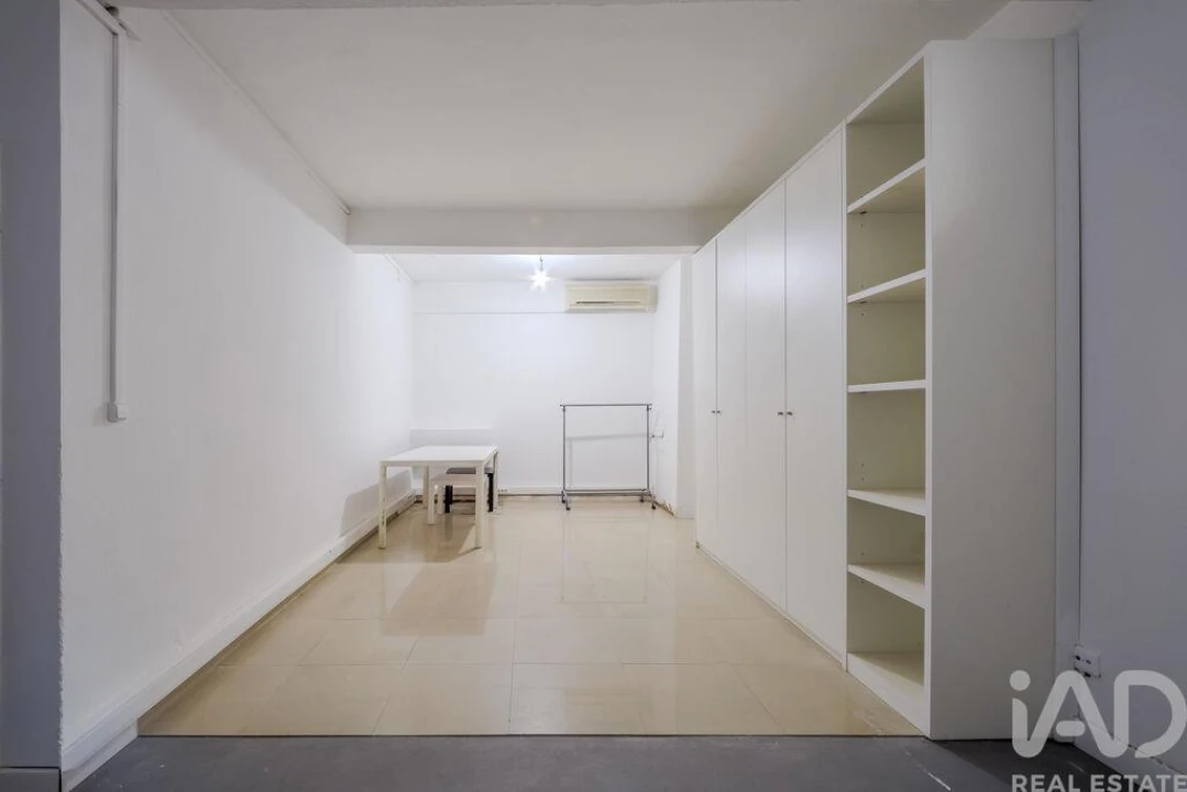 Loja para Venda em Campo de Ourique Foto 13