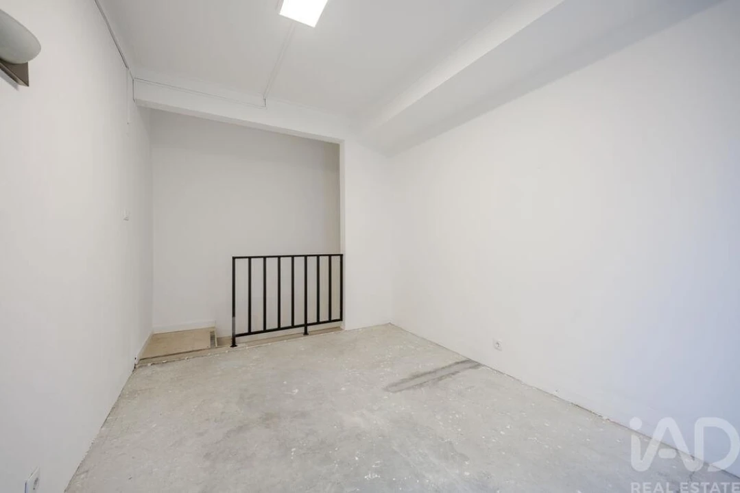 Loja para Venda em Campo de Ourique Foto 3