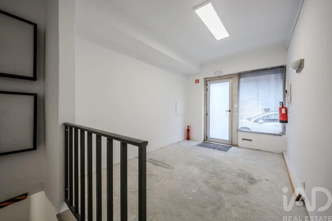 Loja para Venda em Campo de Ourique Foto 4