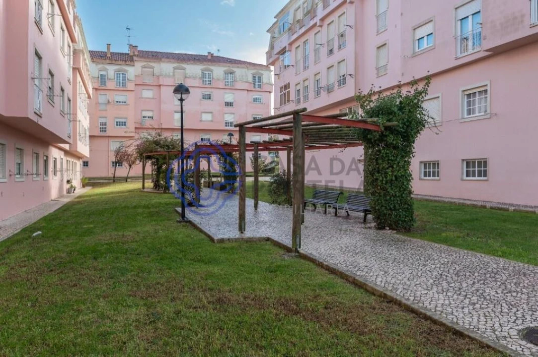 Apartamento T2 para Venda em Caldas da Rainha - Santo Onofre e Serra do Bouro Foto 6