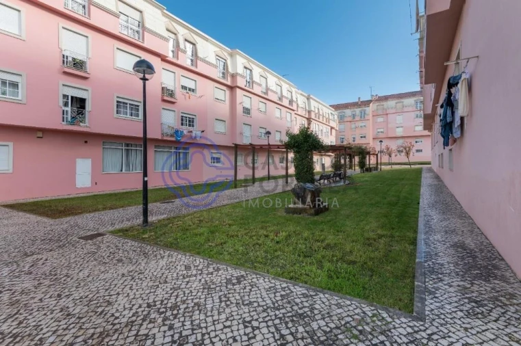 Apartamento T2 para Venda em Caldas da Rainha - Santo Onofre e Serra do Bouro Foto 7