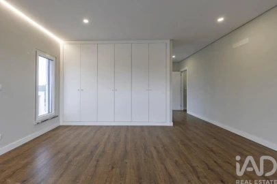 Moradia T5 para Venda em Azeitão (São Lourenço e São Simão)