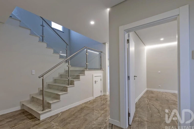 Moradia T5 para Venda em Azeitão (São Lourenço e São Simão) Foto 15