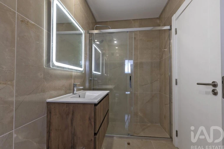 Moradia T5 para Venda em Azeitão (São Lourenço e São Simão) Foto 23