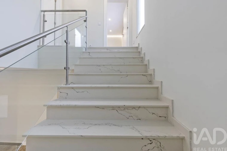 Moradia T5 para Venda em Azeitão (São Lourenço e São Simão) Foto 1