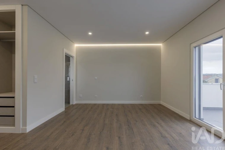 Moradia T5 para Venda em Azeitão (São Lourenço e São Simão) Foto 17