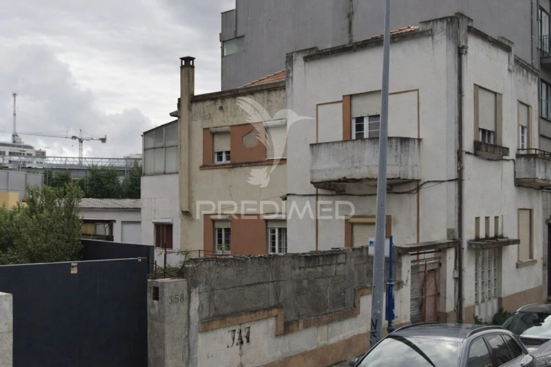 Prédio para Venda em Paranhos Foto 1