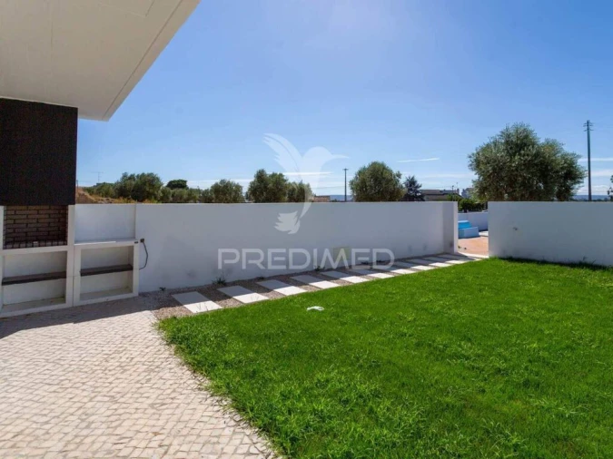 Moradia T4 para Venda em Nossa Sra de Fatima Foto 6