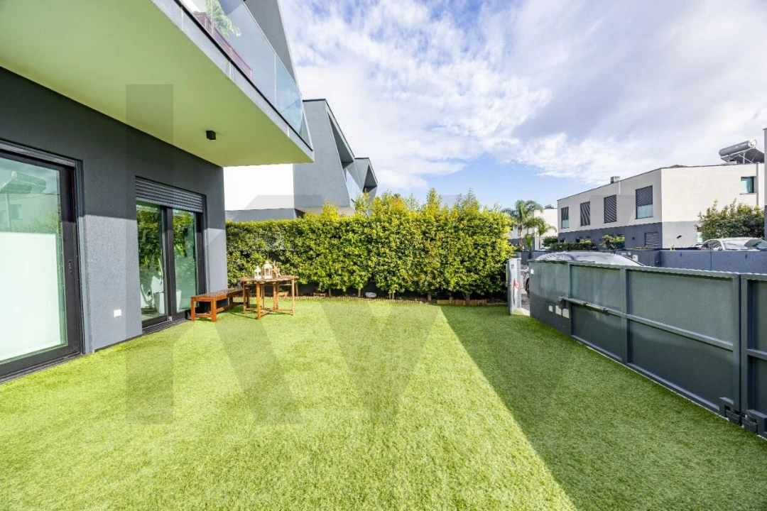 Moradia T3 para Venda em Caniço Foto 35