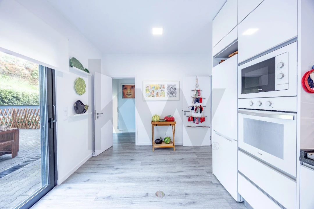 Moradia T3 para Venda em Caniço Foto 16