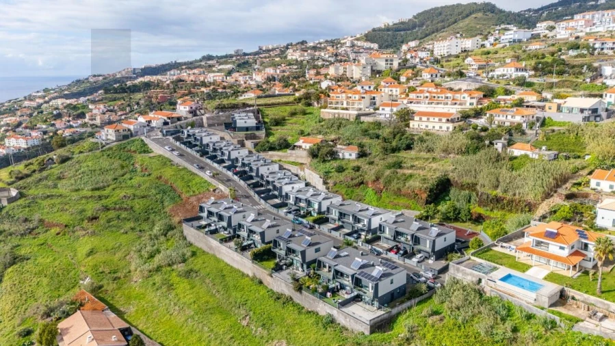 Moradia T3 para Venda em Caniço Foto 43