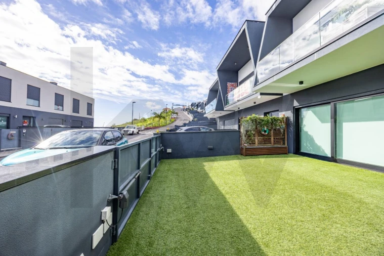 Moradia T3 para Venda em Caniço Foto 34