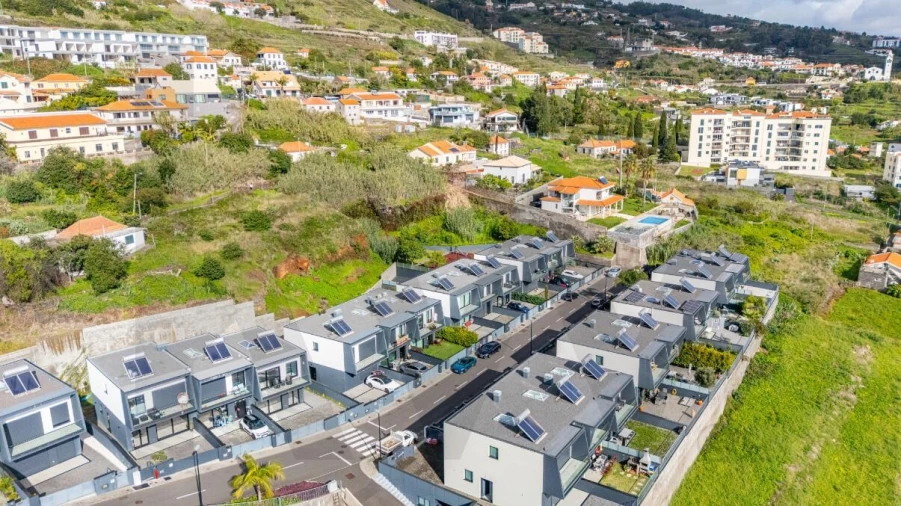 Moradia T3 para Venda em Caniço Foto 41