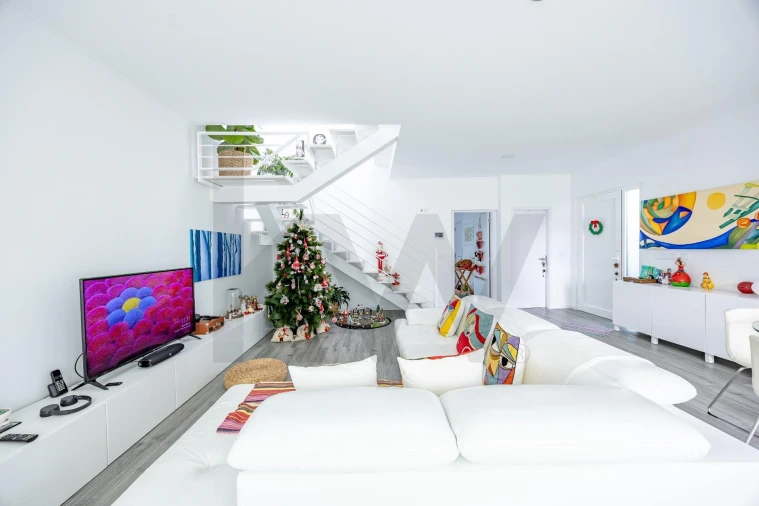 Moradia T3 para Venda em Caniço Foto 1