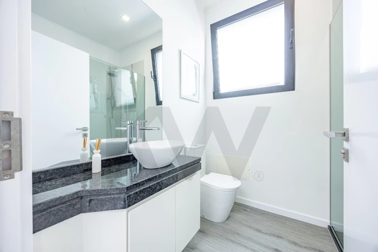 Moradia T3 para Venda em Caniço Foto 25