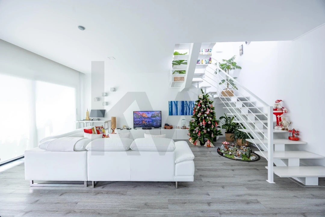 Moradia T3 para Venda em Caniço Foto 4