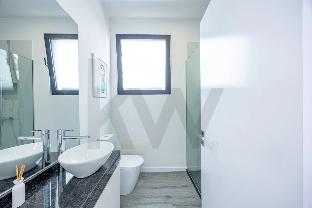 Moradia T3 para Venda em Caniço Foto 24