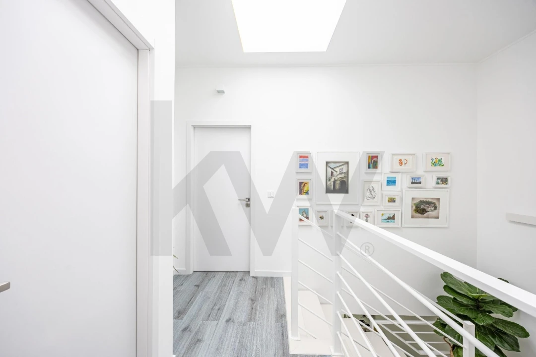 Moradia T3 para Venda em Caniço Foto 12