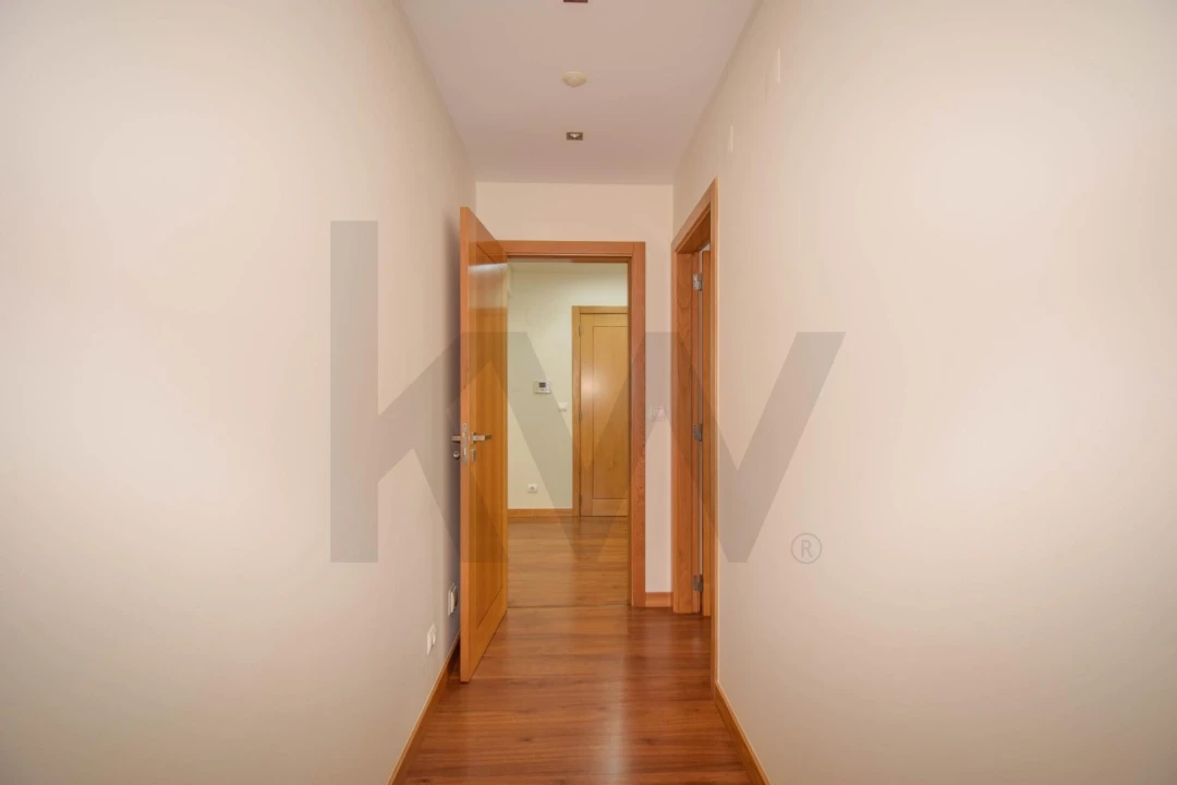 Apartamento T2 para Arrendamento em Águas Livres Foto 18